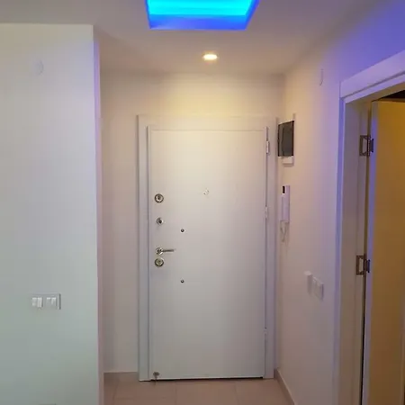 Emerald Dreams Apartment *