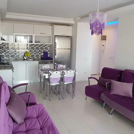 Emerald Dreams Apartment